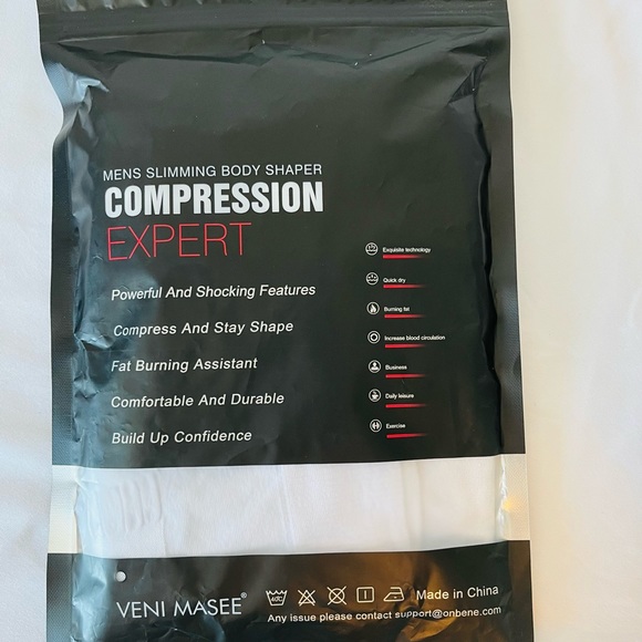 🆕Mens size Medium Compression Shirt - Picture 2 of 6